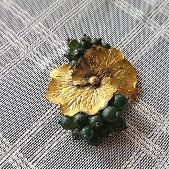 Vintage Brass and Glass Beads Single Shoe Clip - Picture 2 of 7